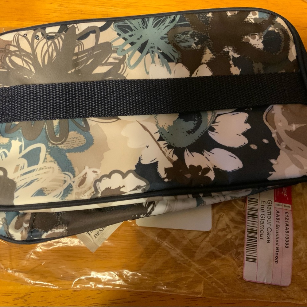 Thirty-One Floral Glamour Bag